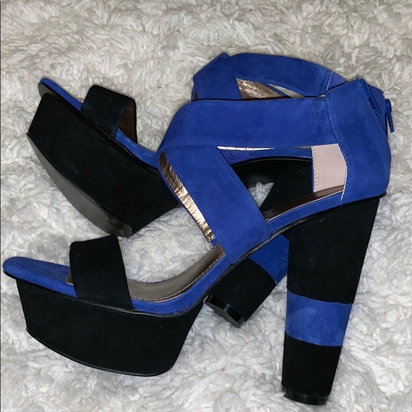 BCBG Paris Shoes - BCBG brand NEW suede chunky heel 10